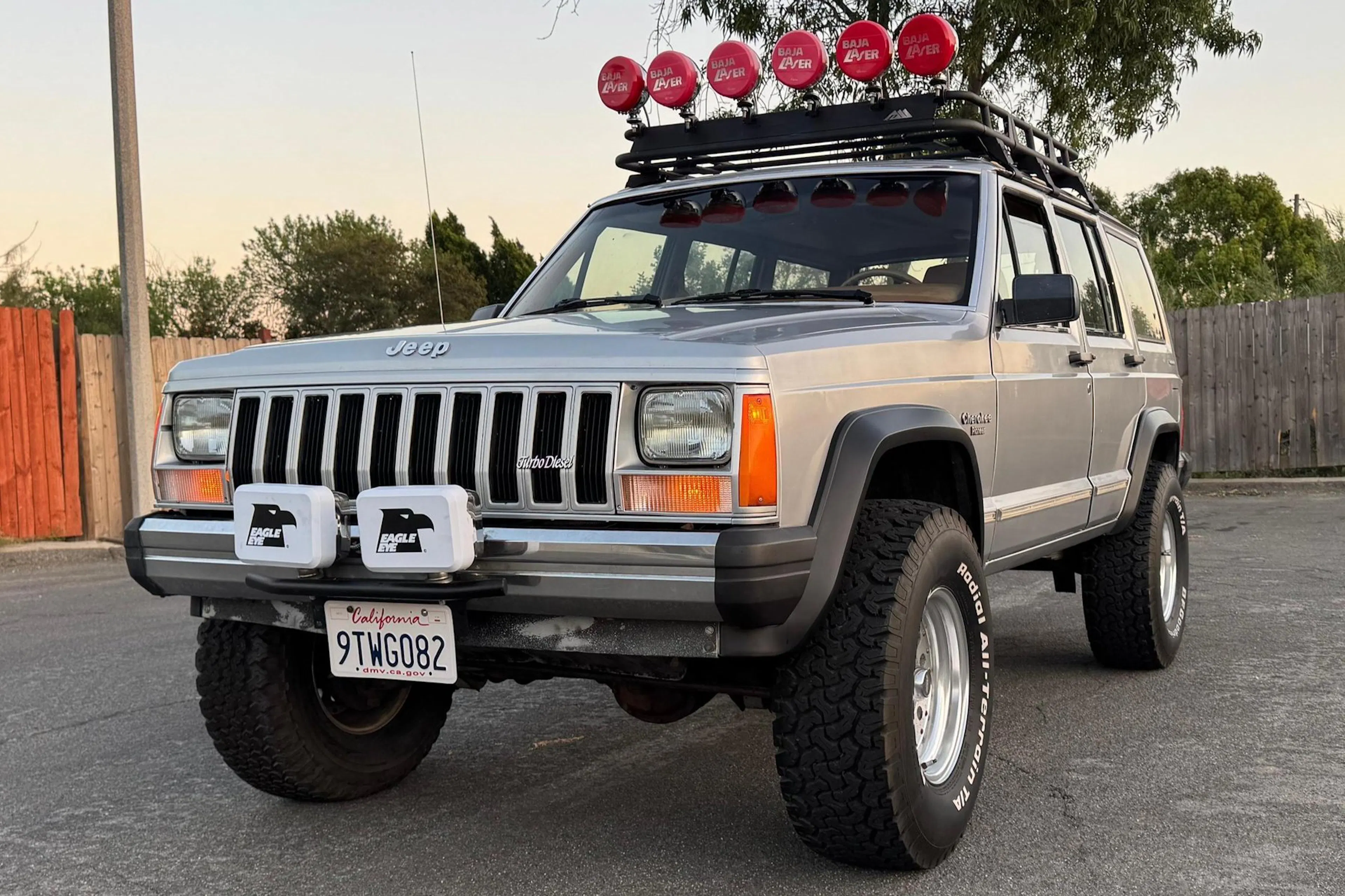 1989 Jeep Cherokee VIN 1J4FJ58L6KL559048 | Hagerty Valuation Tool®